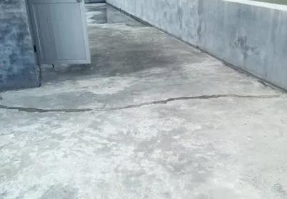 金堂楼顶漏水维修公司分享下如何解决卫生间隐蔽部位漏水的问题?